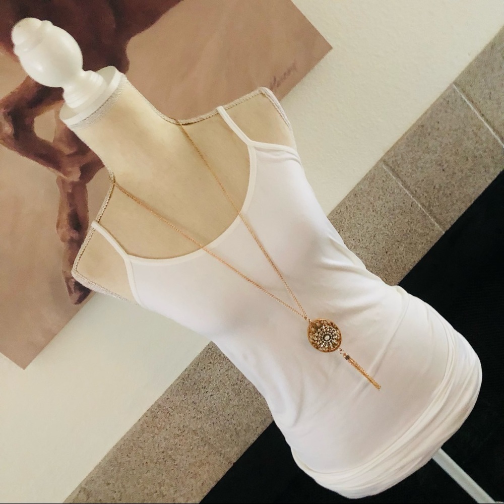 Hand crafted gold plated stone filigree medallion necklace